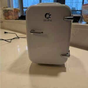 Edelweiss Mini Fridge / Skincare Fridge (Retro White